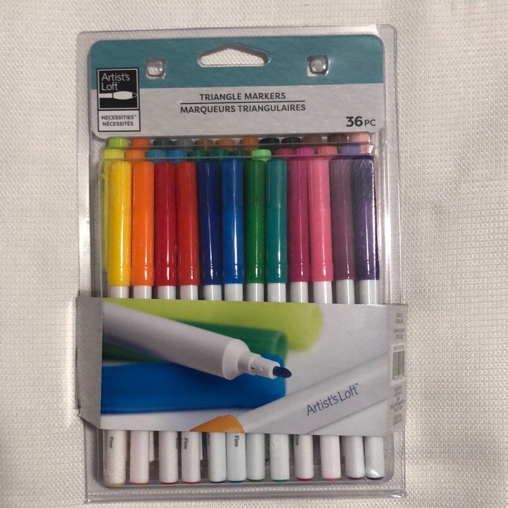 Artist's Loft Triangle Markers Set